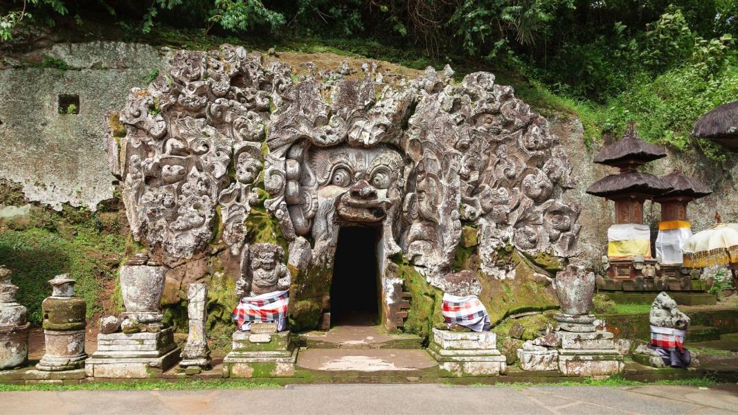 Endonezya Malezya Bali Turu 12 Gün