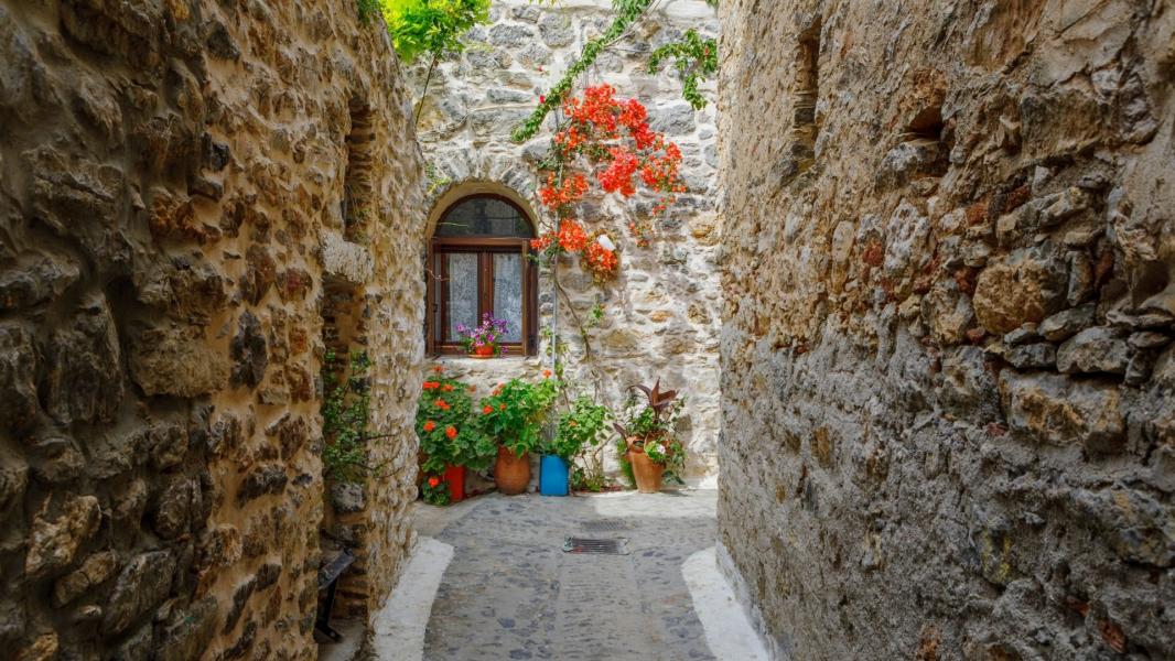 Çeşme Çıkışlı Feribot İle Sakız Adası Turu 2 Gece 3 Gün Yunan Adaları