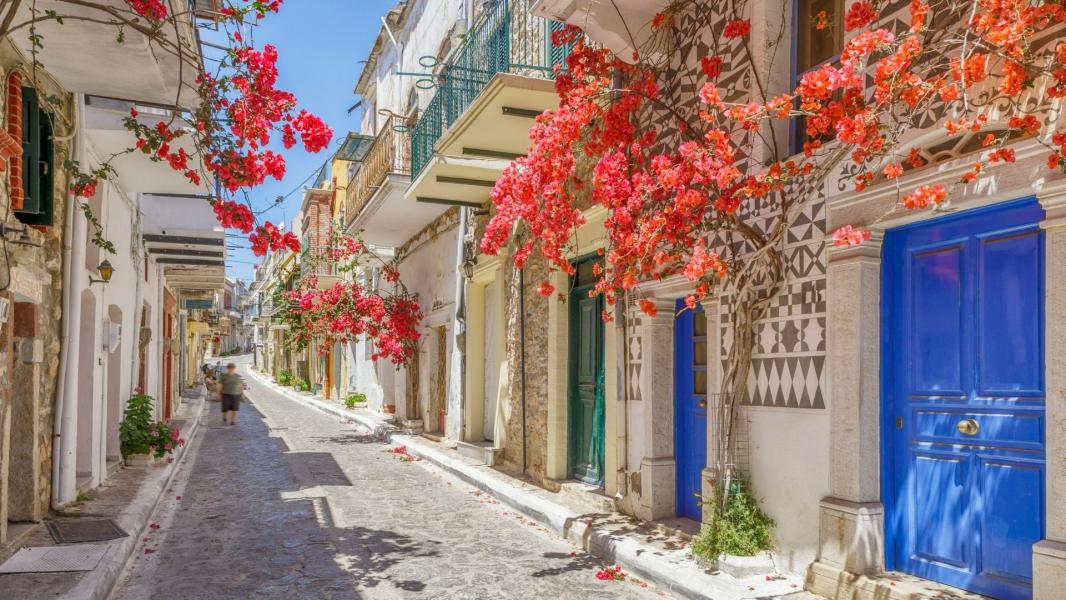 Çeşme Çıkışlı Feribot İle Sakız Adası Turu 2 Gece 3 Gün Yunan Adaları