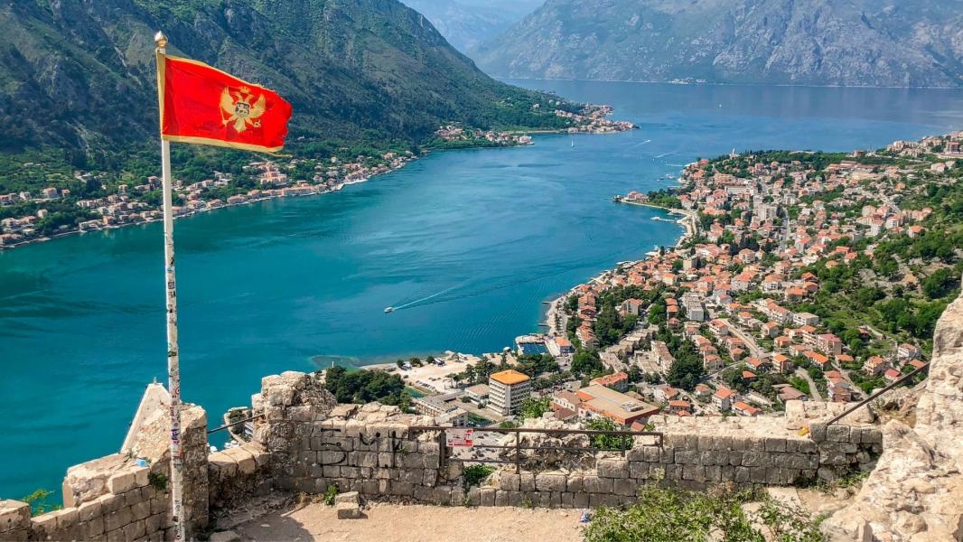 İzmir Çıkışlı Kosovalı Büyük Balkanlar Turu Corendon Hava Yolları İle Extra Turlar ve Akşam Yemekleri Dahil