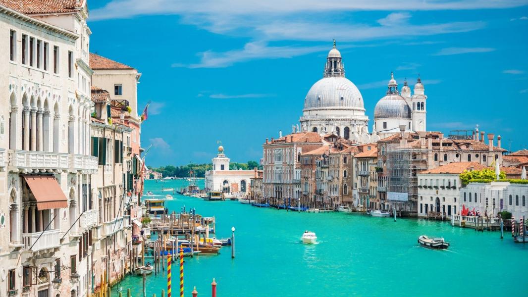 Büyük İtalya Turu Ajet Havayolları İle 5 Gece 6 Gün (Roma-Bergamo)