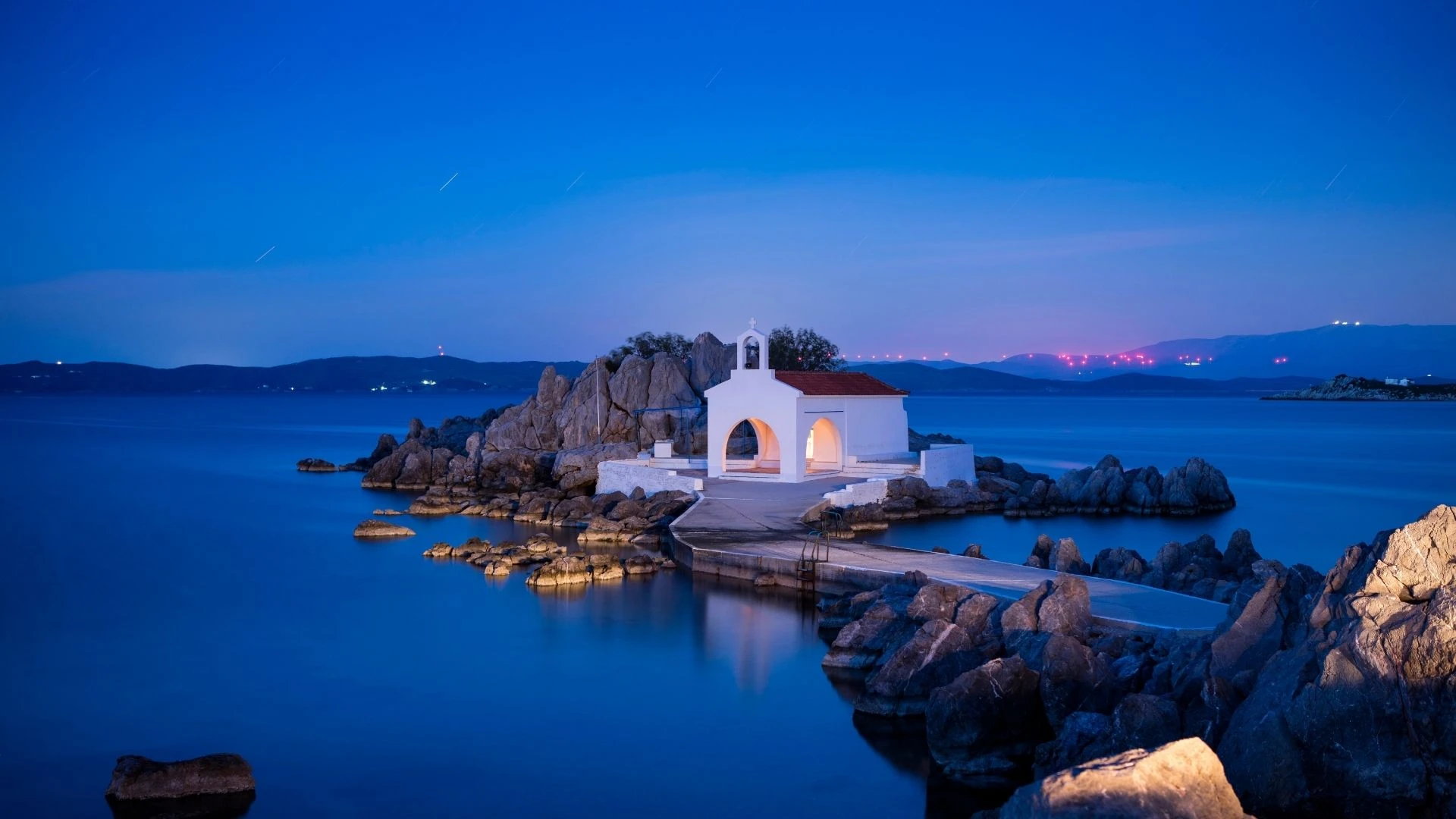 Çeşme Hareketli Ekspres Sakız Adası Turu 2 Gece Feribotlu Hergün Hareketli