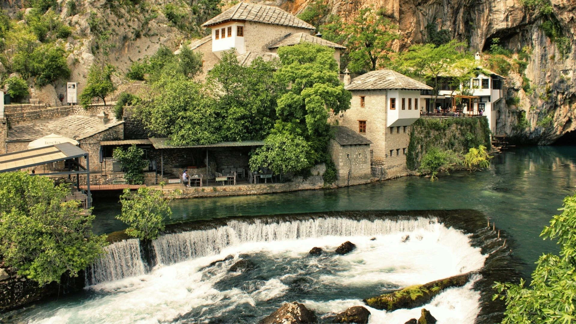 Otobüs İle Baştanbaşa Balkanlar Turu 8 Günde 9 Ülke Ekstra Turlar, Akşam Yemekleri, Yunan Tavernası ve Balkan Gecesi Dahil