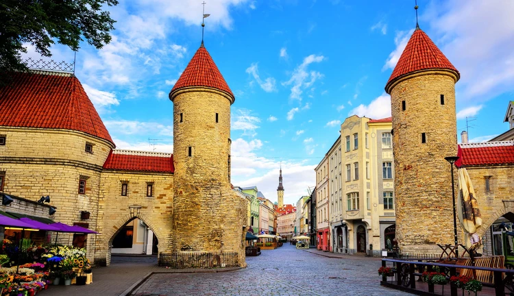 Baltıklar'da 3 Ülke Turu Tallinn & Riga & Vilnius THY İle Kurban Bayramı Özel 7 Gece 8 Gün 2027 (TLL-VNO)