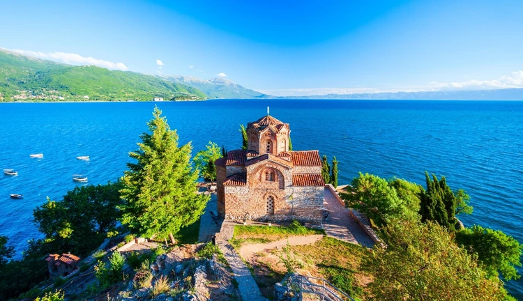 Kosovalı Büyük Balkanlar Turu AJet İle Extra Turlar ve Akşam Yemekleri Dahil SJJ-TIA 6 Gece (Cumartesi-Cuma)