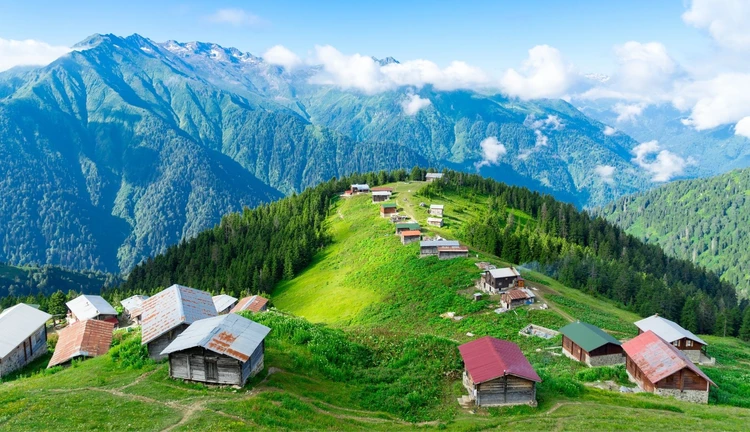 Uçaklı İkonik Karadeniz Yaylalar ve Batum Turu 4 Gece Konaklamalı