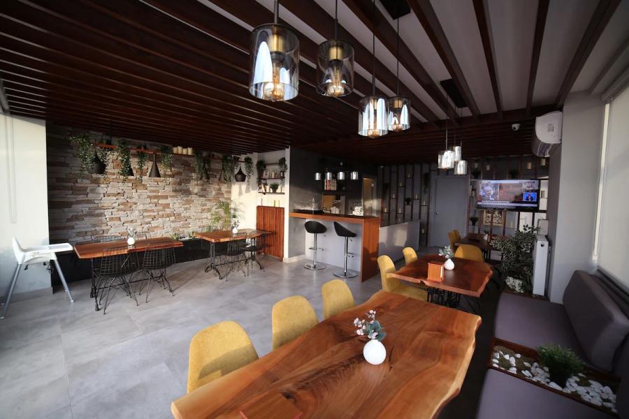Green Hills Suites