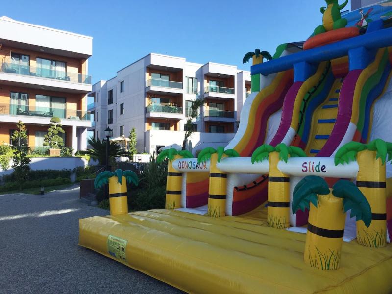 Green Hills Suites