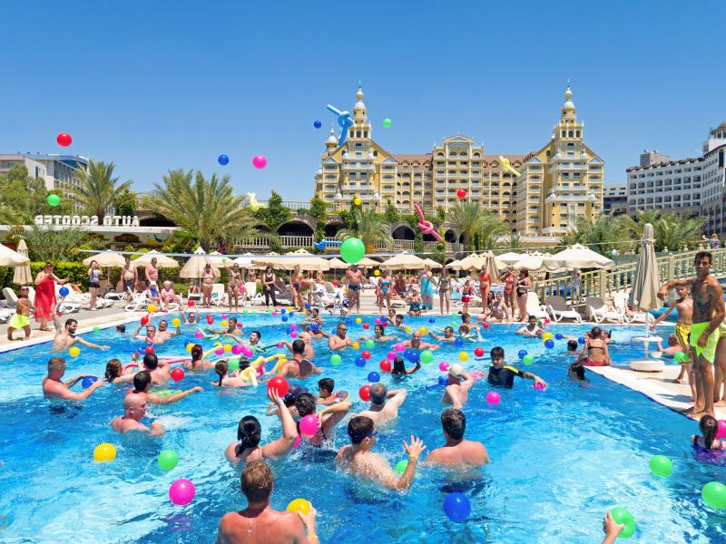 Royal Holiday Palace