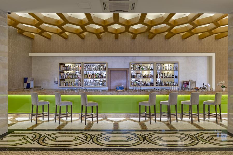 Royal Holiday Palace