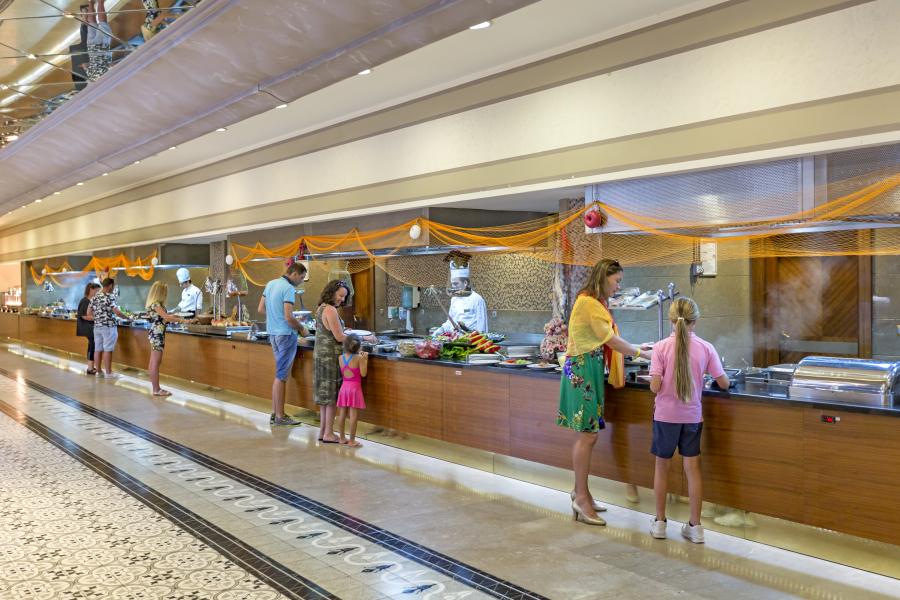 Royal Holiday Palace