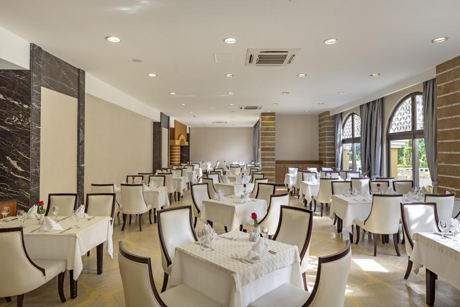 Royal Holiday Palace