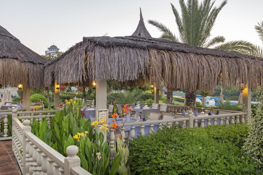 Royal Holiday Palace