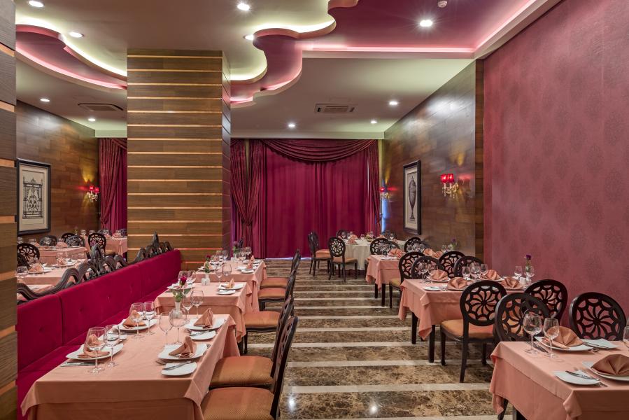 Royal Holiday Palace