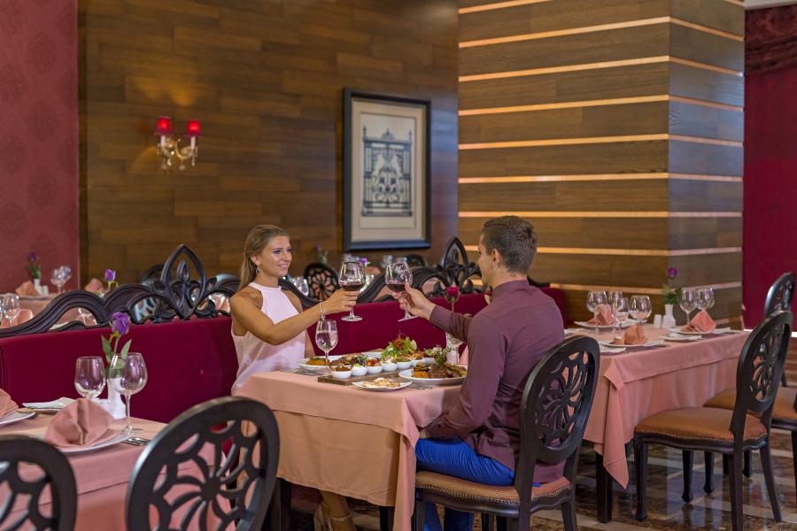 Royal Holiday Palace