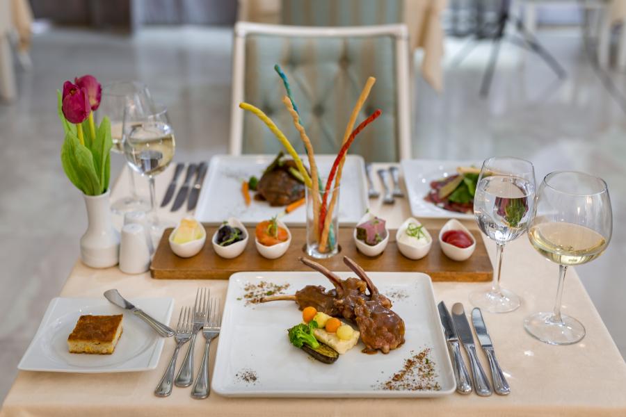 Royal Holiday Palace