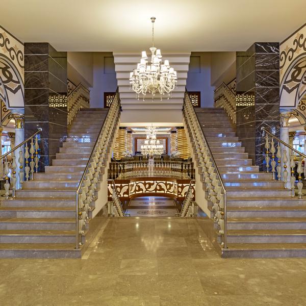 Royal Holiday Palace