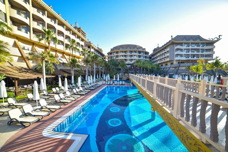 Royal Dragon Hotel