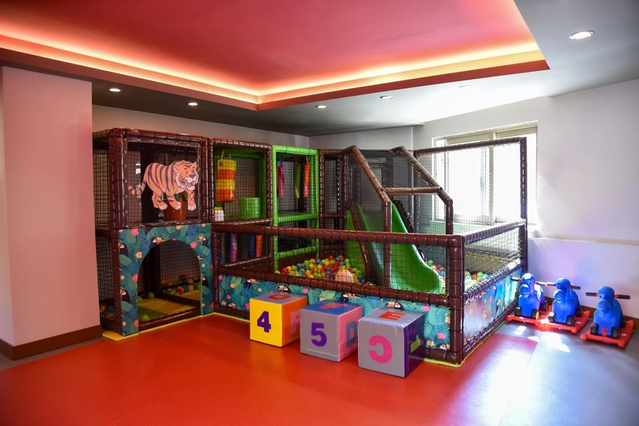 Royal Dragon Hotel