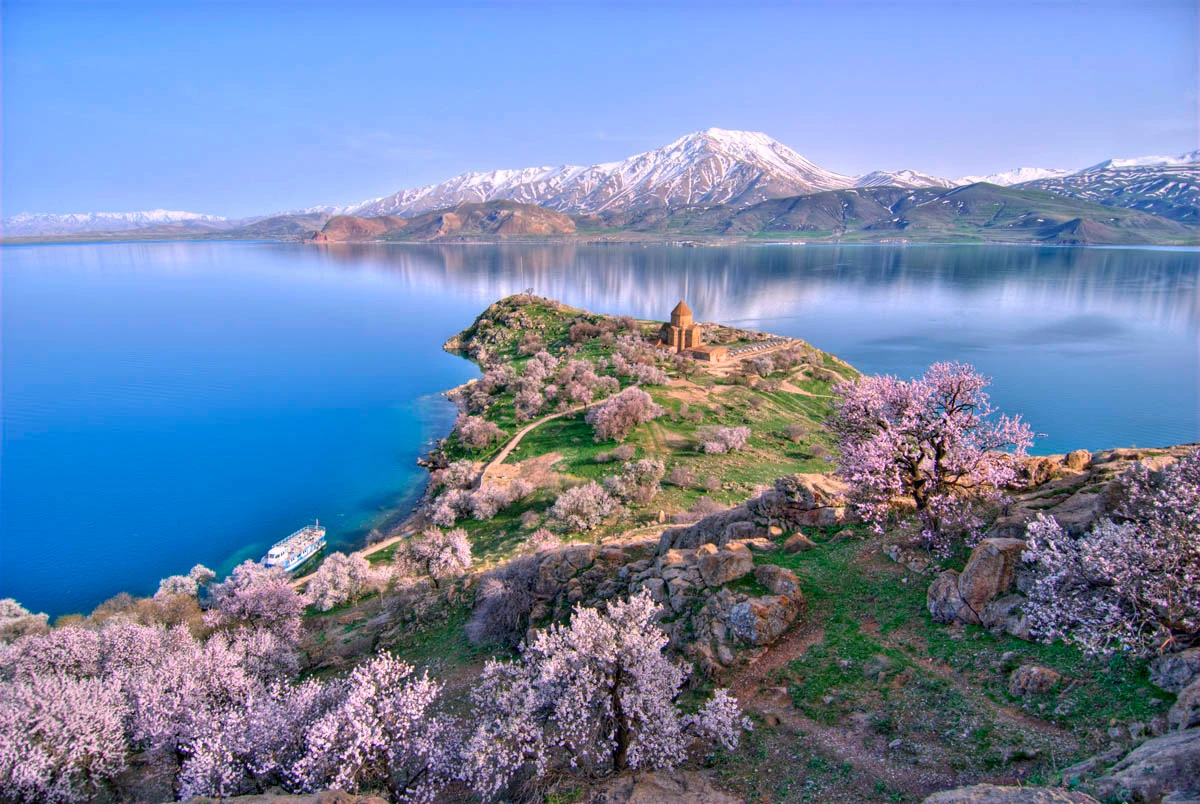 VAN – DOĞU BEYAZIT – NAHÇIVAN – TUNCELİ TURU
