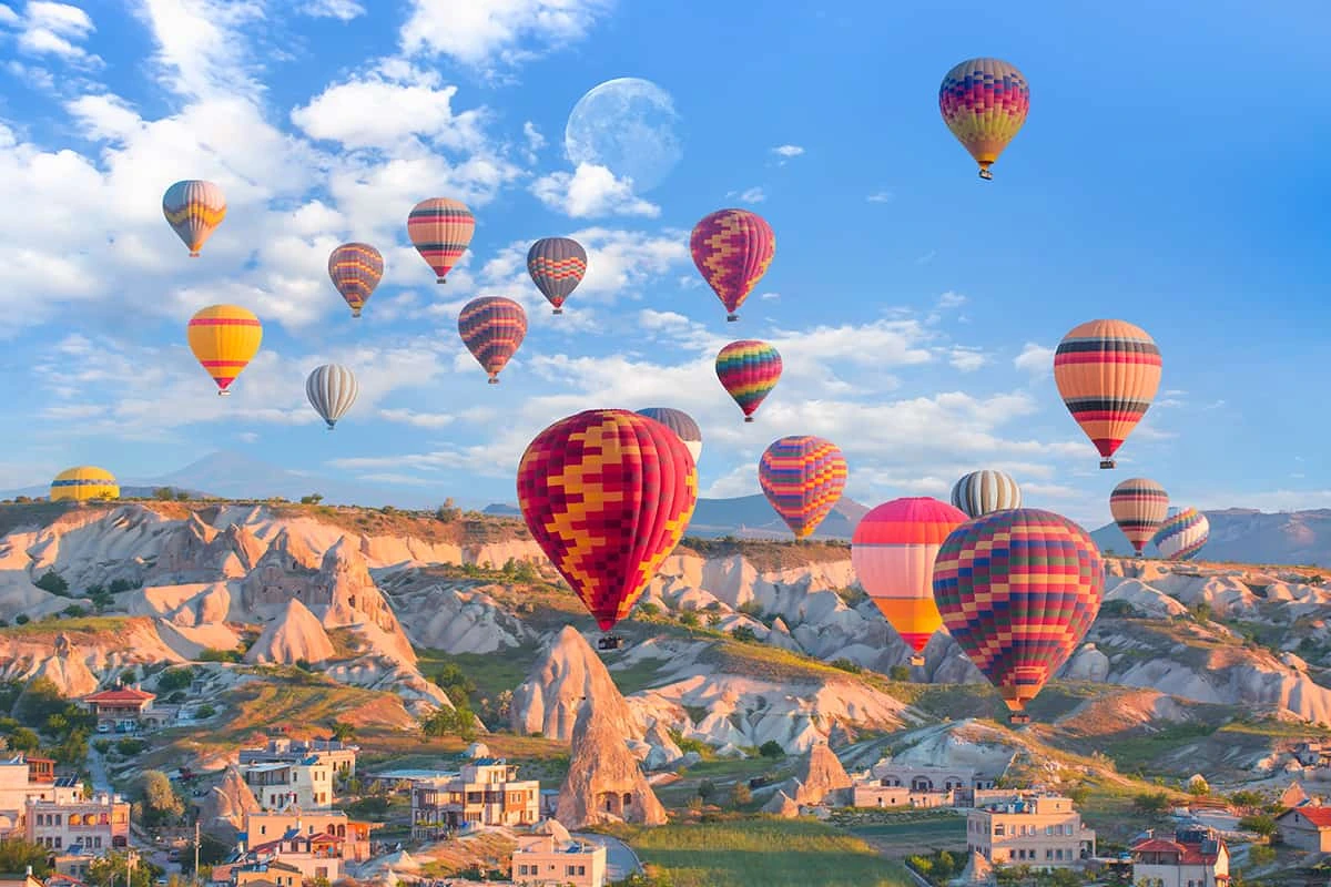 BALON FESTİVALİNE ÖZEL KONAKLAMALI KAPADOKYA TURU | İZMİR ÇIKIŞLI