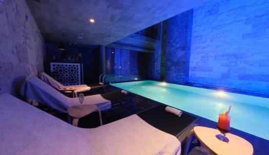 Urban Art Hotel by UCTagency