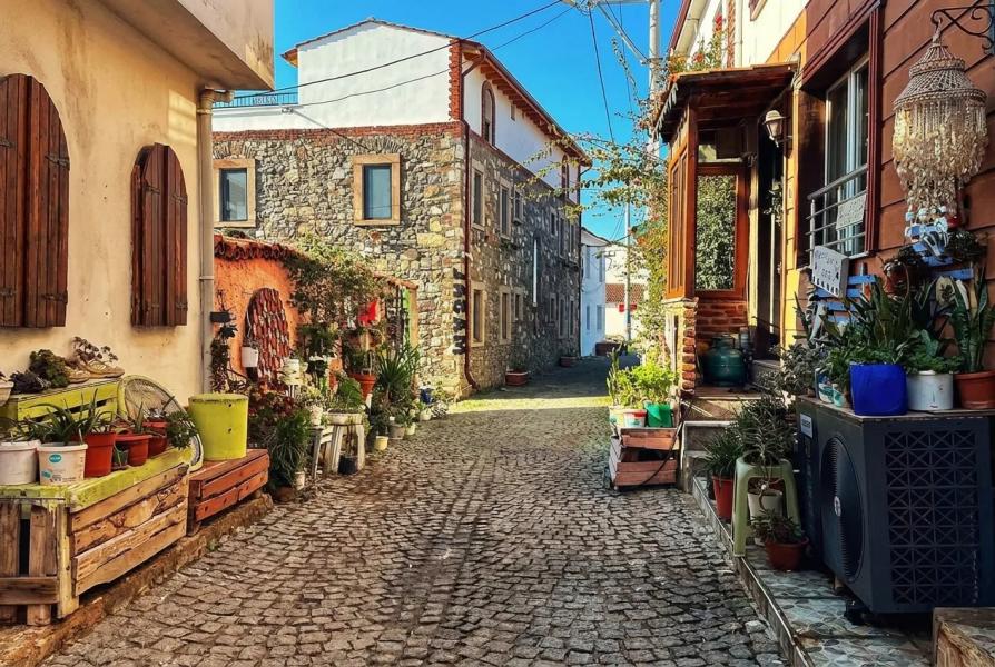 GÜNÜBİRLİK AŞIKLAR ŞELALESİ YENİ ÇAHORİ KÖYÜ CUNDA BERGAMA 