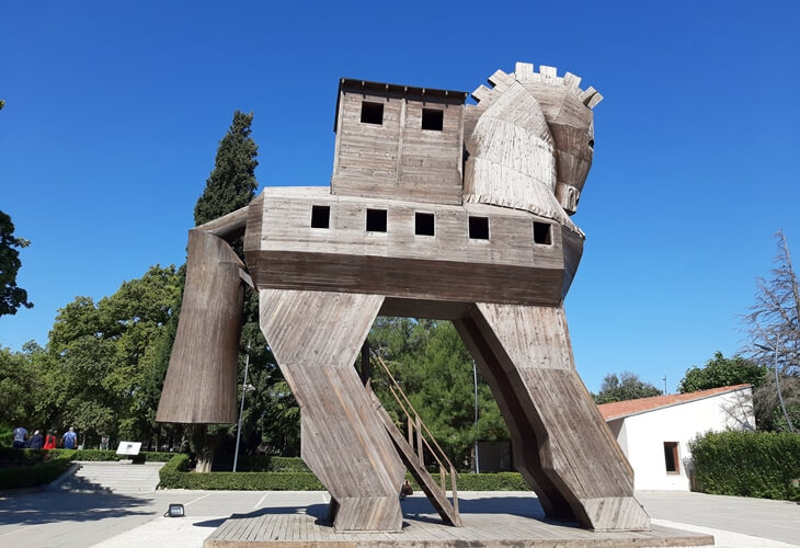 Troya Antik Kenti Rehberi: Efsanenin İzinde Bir Yolculuk