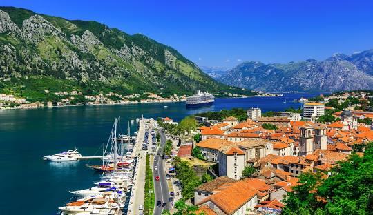 Uçaklı Büyük Balkan Turu - (Air Albania ) 