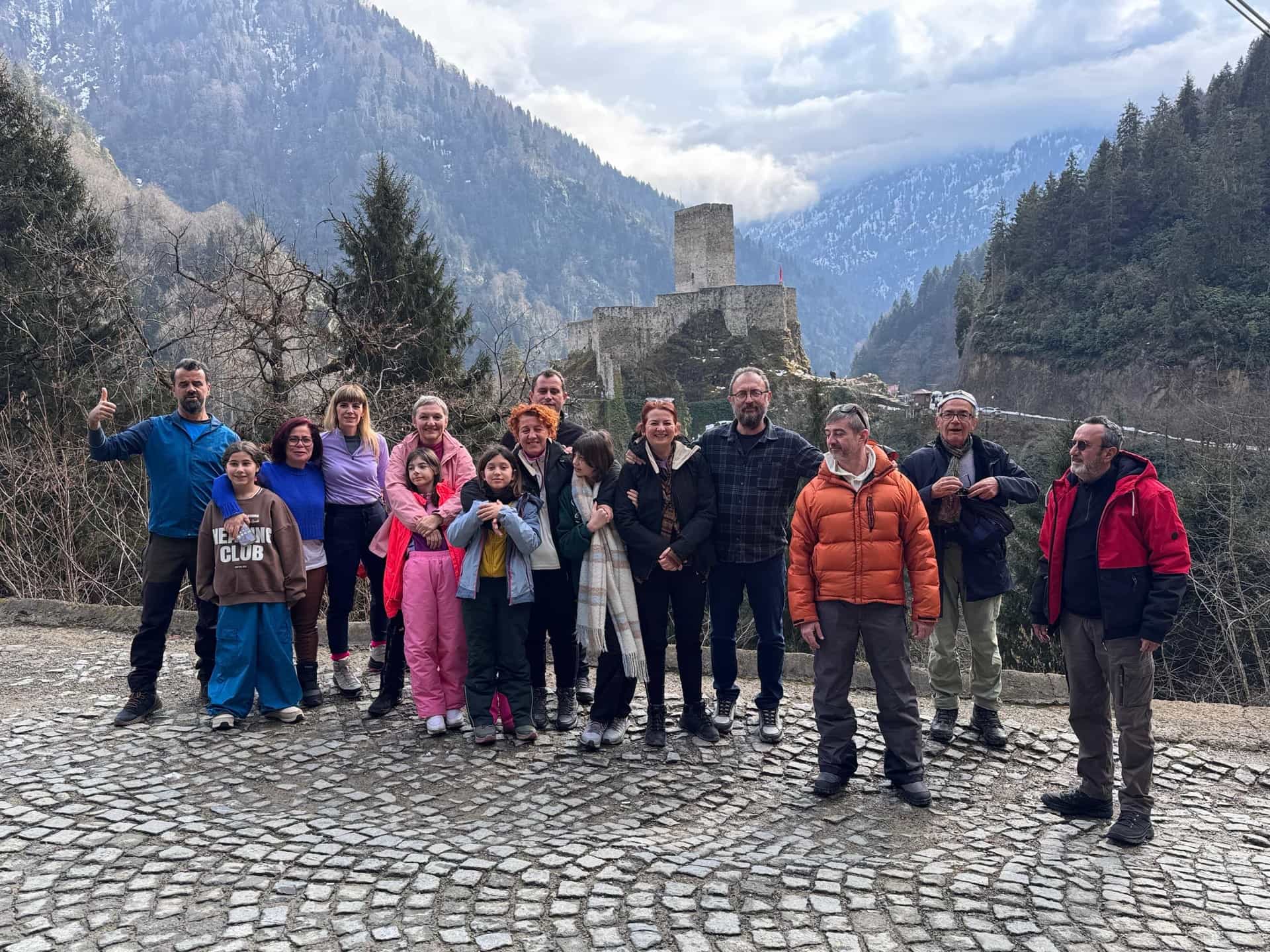 Ayder Yaylası'na Büyülü Bir Yolculuk: Rize'nin Unutulmaz Güzelliğini Keşfetmek