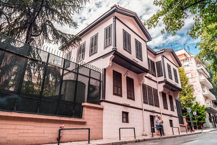  3 Gece Konaklamalı Büyük Yunanistan Turu İzmir & Manisa & Balıkesir & Çanakkale Hareketli