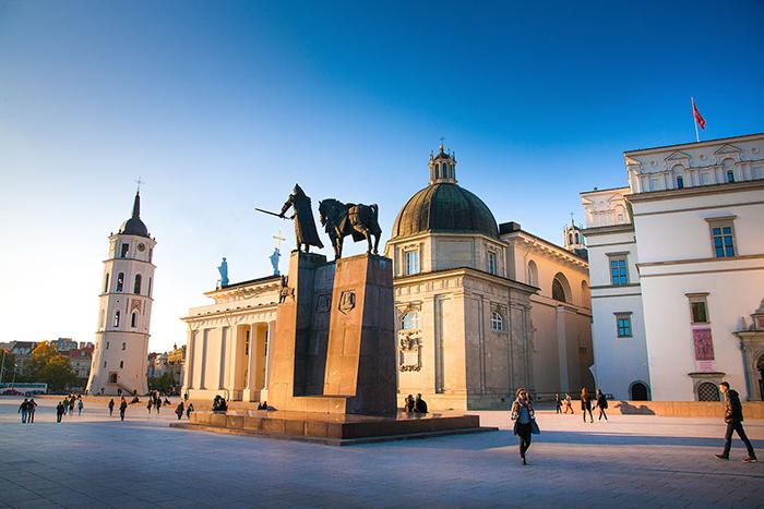 Baltık Harikaları Tallin Riga Vilnius Türk Hava Yolları Tarifeli Seferleri ile