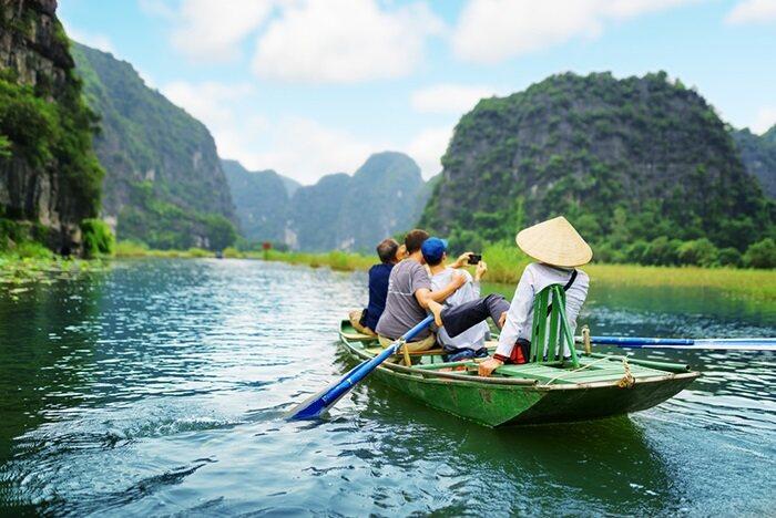 Görkemli Tropik Asya İkilisi: Vietnam & Kamboçya İlkbahar Dönemi