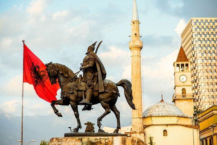 Pegasus Havayolları İle Mavi – Yeşil Arnavutluk Sahilleri  Panorama Turu(TIA-TIA)