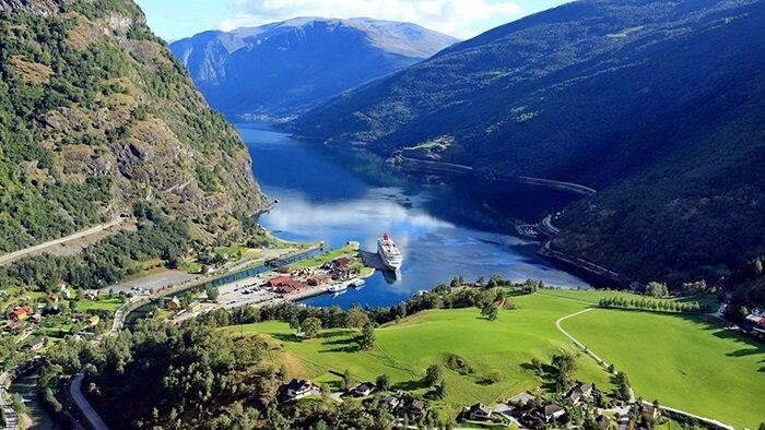 Dolu Dolu İskandinav Üçlüsü Turu Danimarka & Norveç & İsveç Rotası 