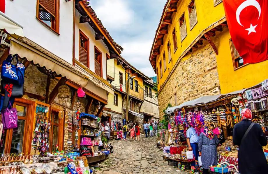 Bursa’nın İncileri: Cumalıkızık – Mudanya – Gölyazı & Uludağ Turu 1 Gece Konaklamalı