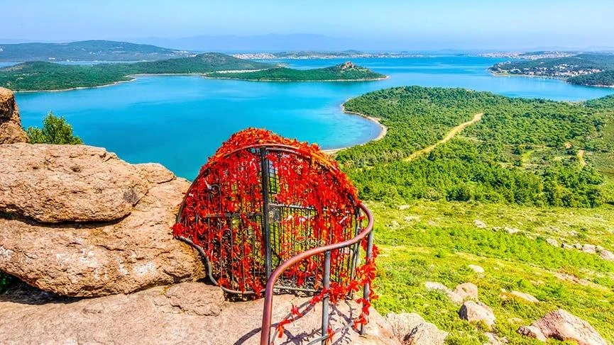 Gökçeada Bozcaada Assos Ayvalık Şeytansofrası Turu / 2 Gece Otel Konaklamalı
