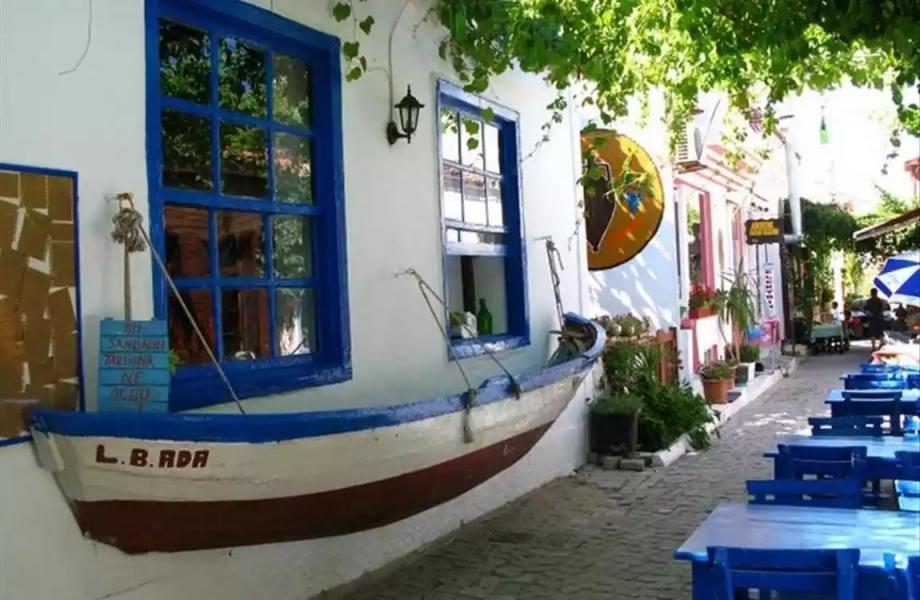 Çanakkale Şehitlik ve Bozcaada Turu 1 Gece Konaklama