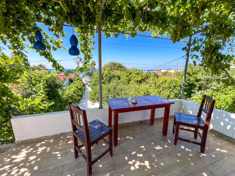 Neşe Pansiyon - Bodrum, Mazı