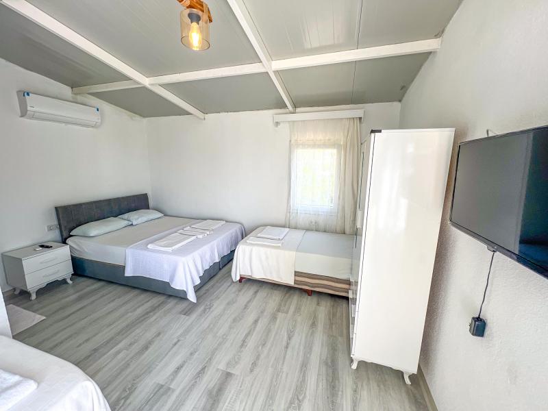 Neşe Pansiyon - Bodrum, Mazı